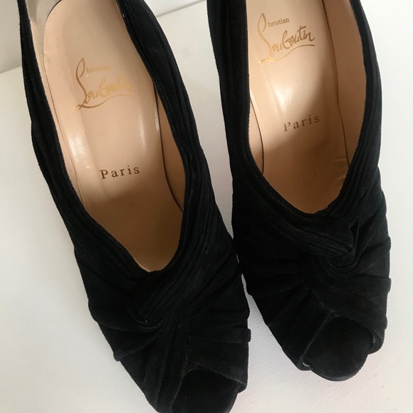 ❌SOLD❌ Christian Louboutin heels - Picture 4 of 6